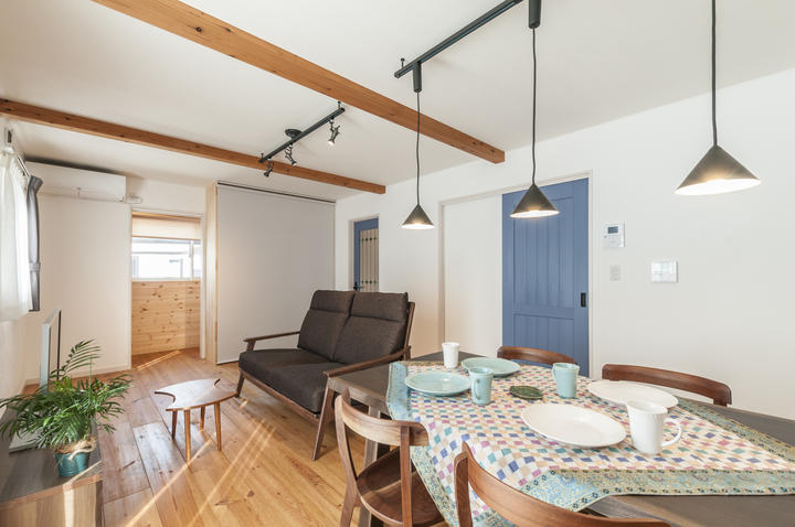 アンティークでかわいい自然素材のお家