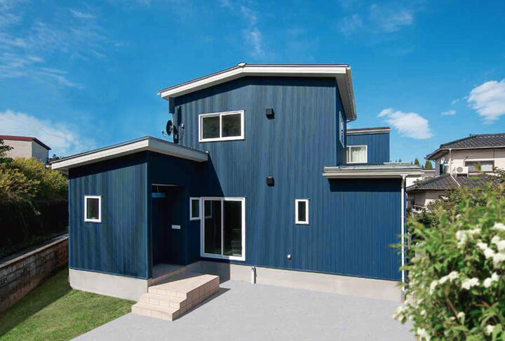 土地を有効活用したコンパクトな家